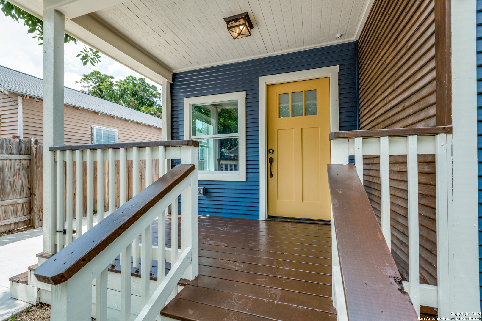 136 W Lambert Street San Antonio TX 78204