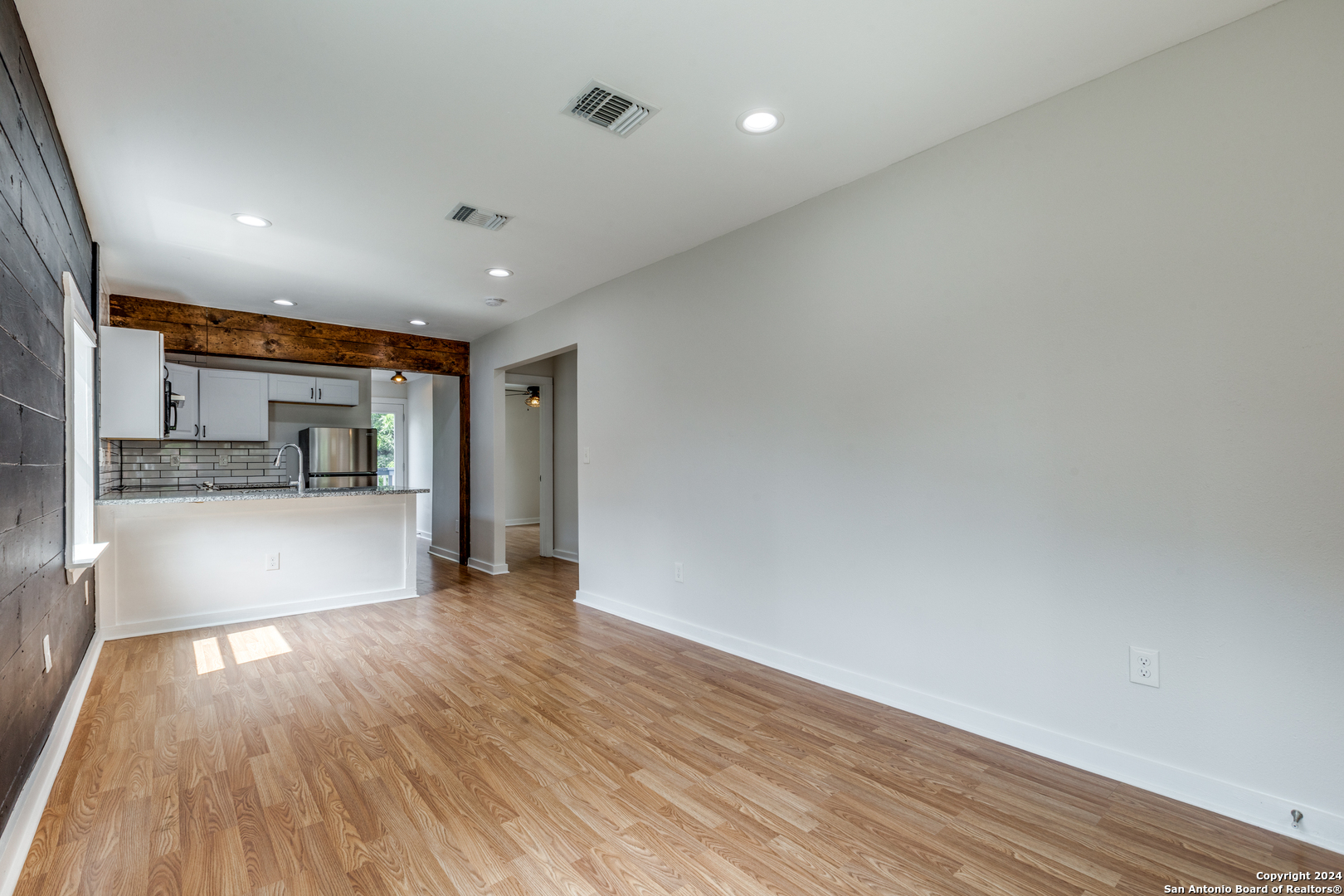 136 W Lambert Street San Antonio TX 78204