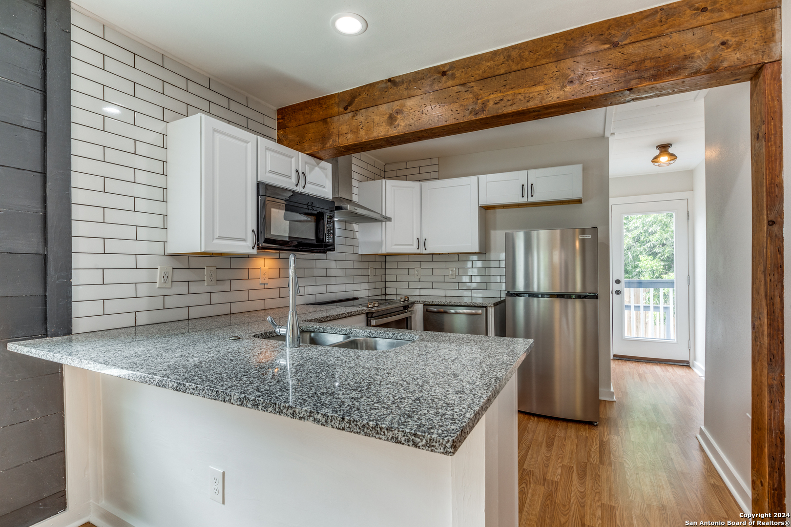 136 W Lambert Street San Antonio TX 78204
