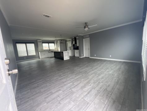 12934 Park Road 37 Lakehills TX 78063