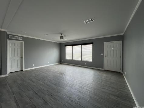 12934 Park Road 37 Lakehills TX 78063