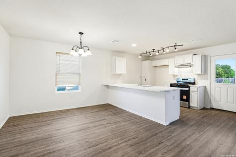 6531 Hazy Glen San Antonio TX 78218