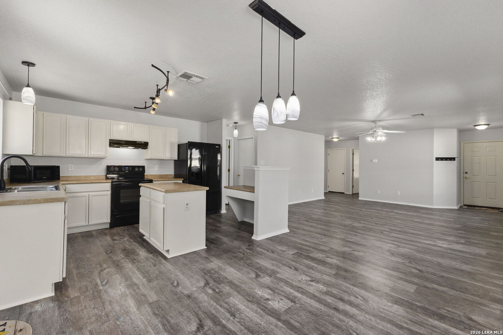 9031 Laguna Falls San Antonio TX 78251