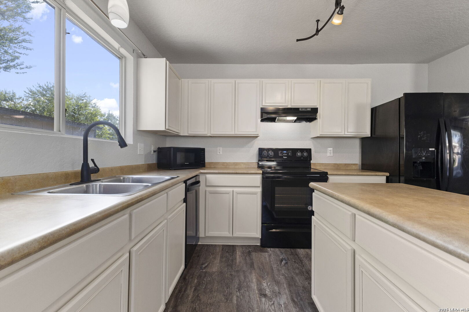 9031 Laguna Falls San Antonio TX 78251