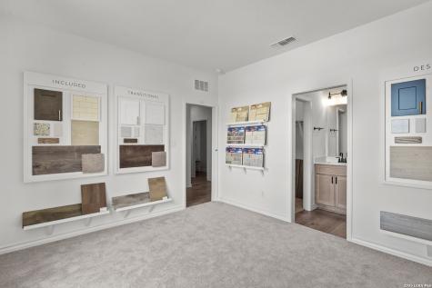 518 Nightingale Avenue Marion TX 78132