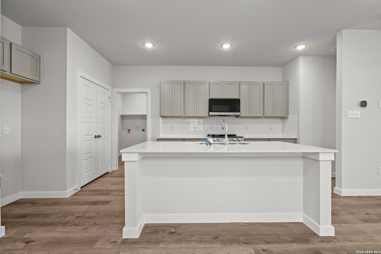 2351 Crisp Glen San Antonio TX 78224