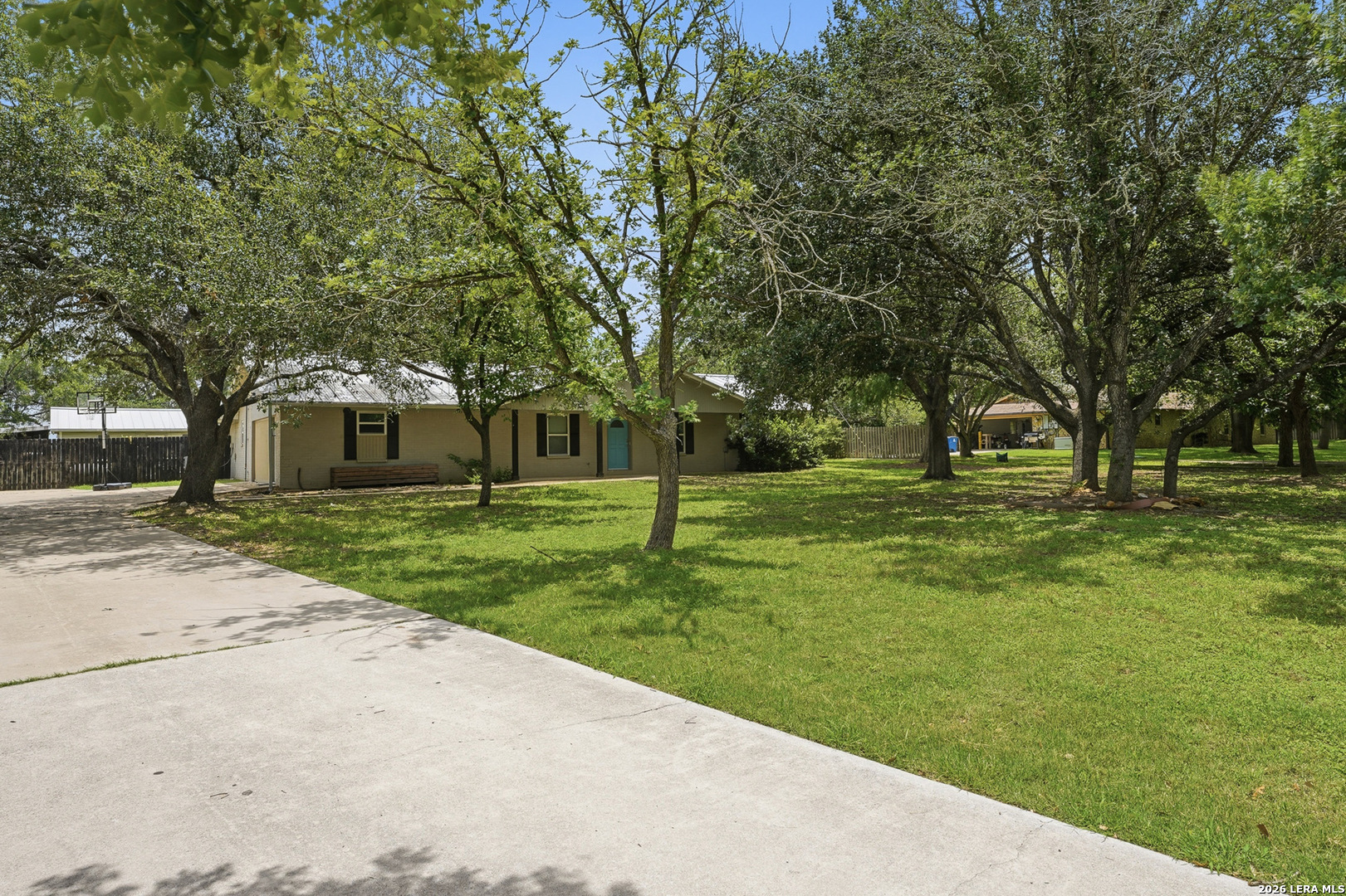 111 Deer Run Pleasanton TX 78064