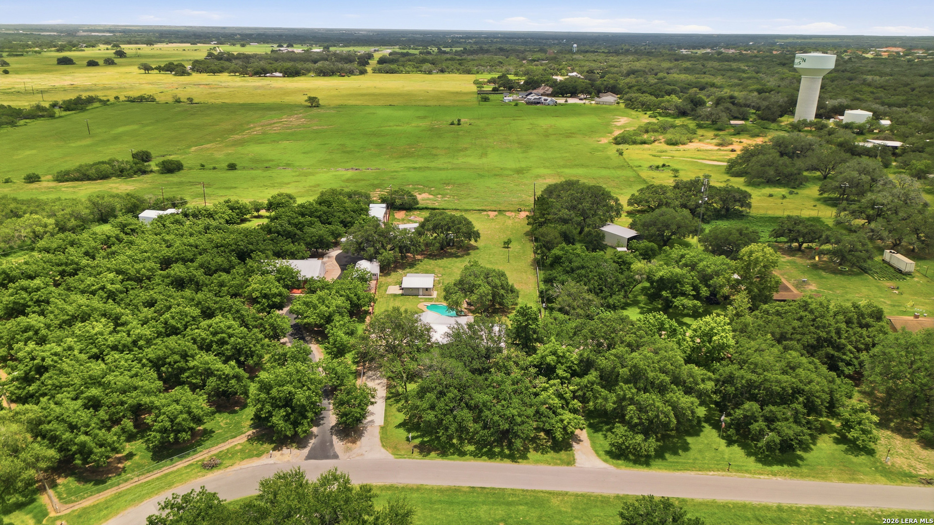 111 Deer Run Pleasanton TX 78064