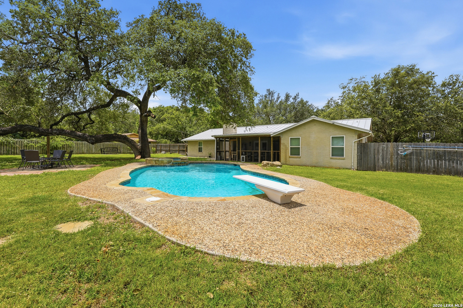 111 Deer Run Pleasanton TX 78064