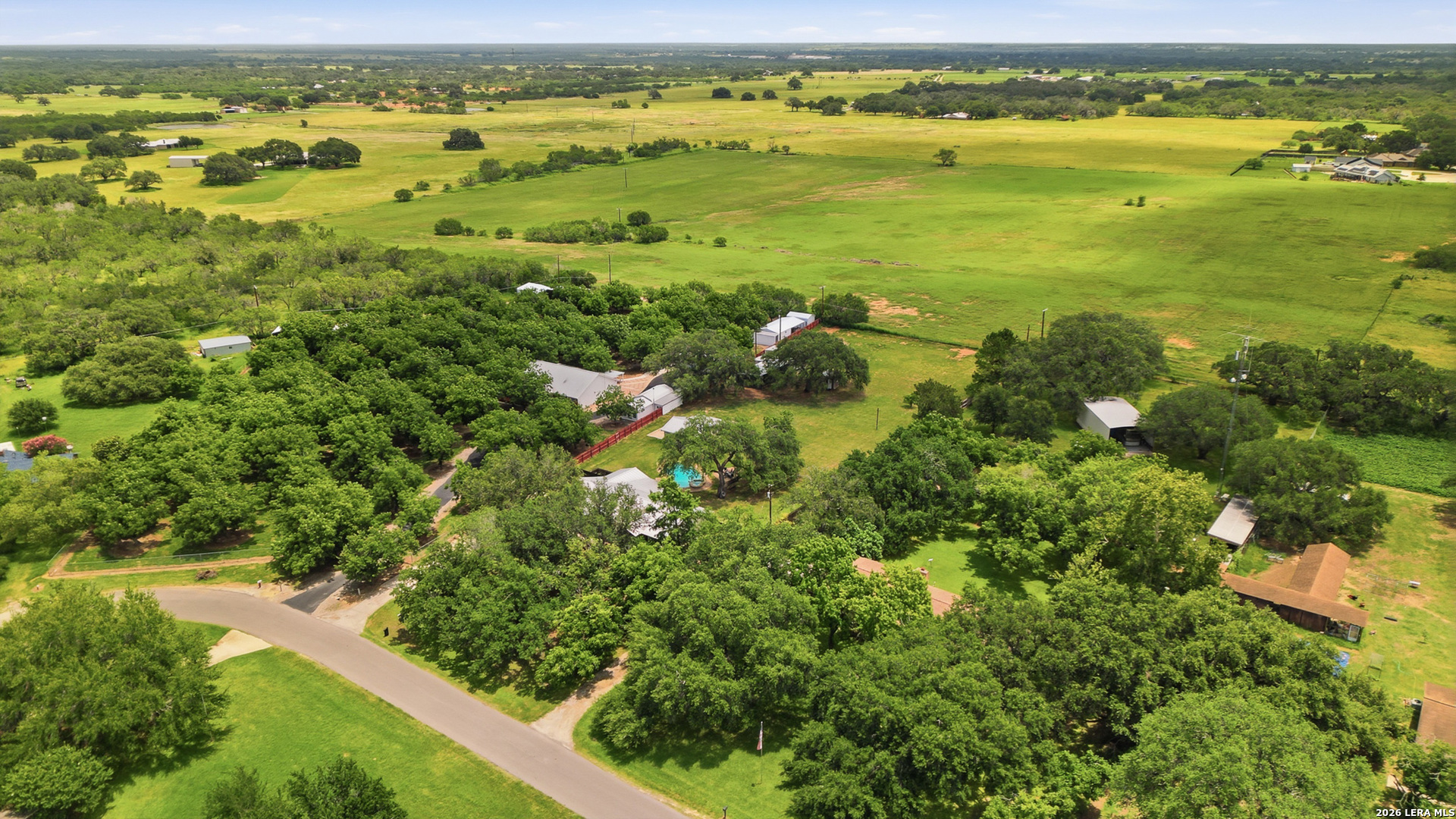 111 Deer Run Pleasanton TX 78064