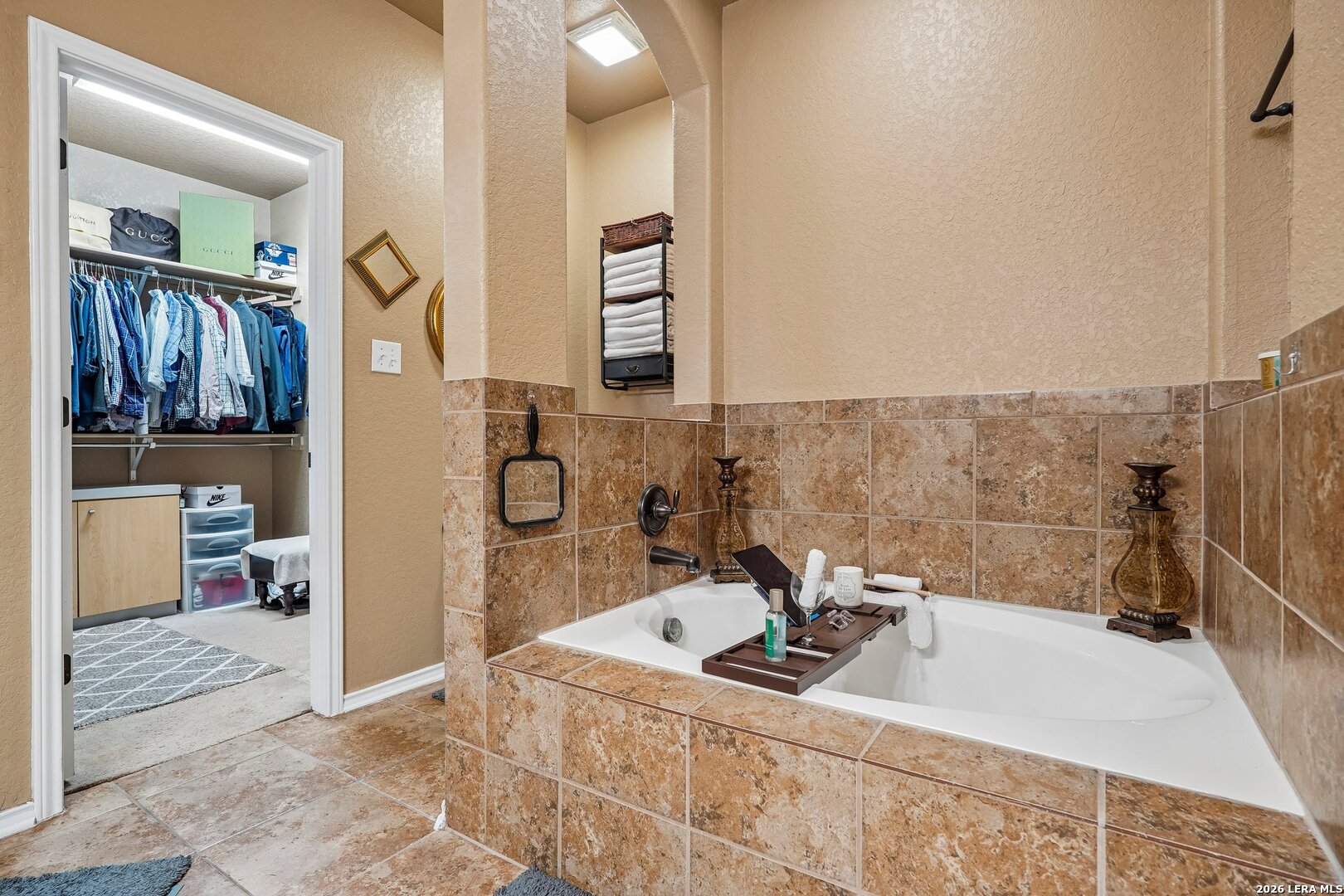 11407 Road Runner San Antonio TX 78245
