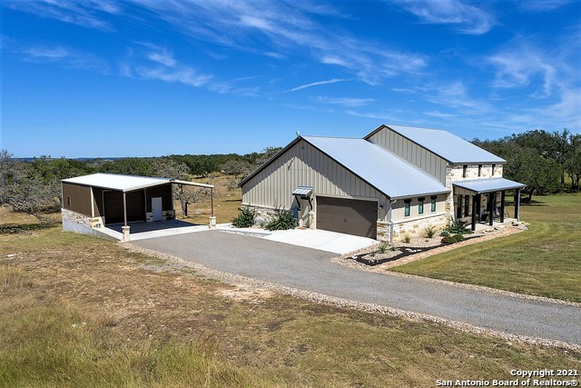 836 Thriving Oak Drive Fredericksburg TX 78624