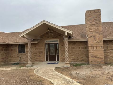 703 N 9th Carrizo Springs TX 78834