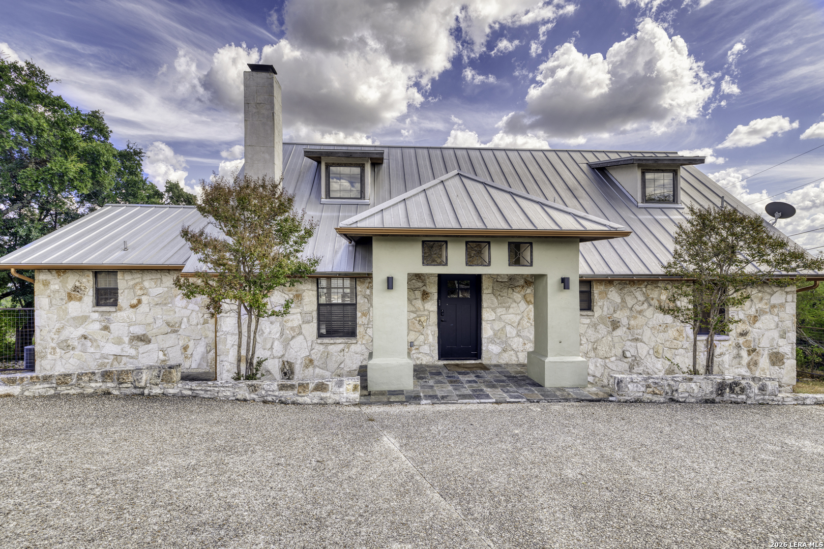 360 Bluebonnet Concan TX 78838