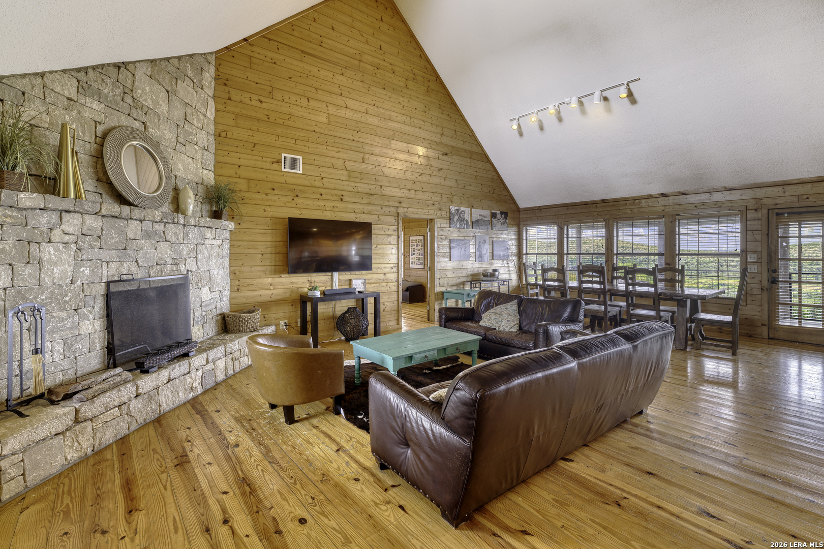 360 Bluebonnet Concan TX 78838