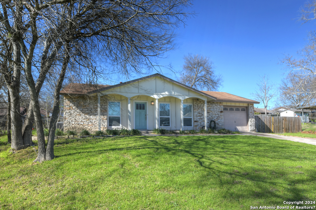 11601 Honey Grove Street Live Oak TX 78233