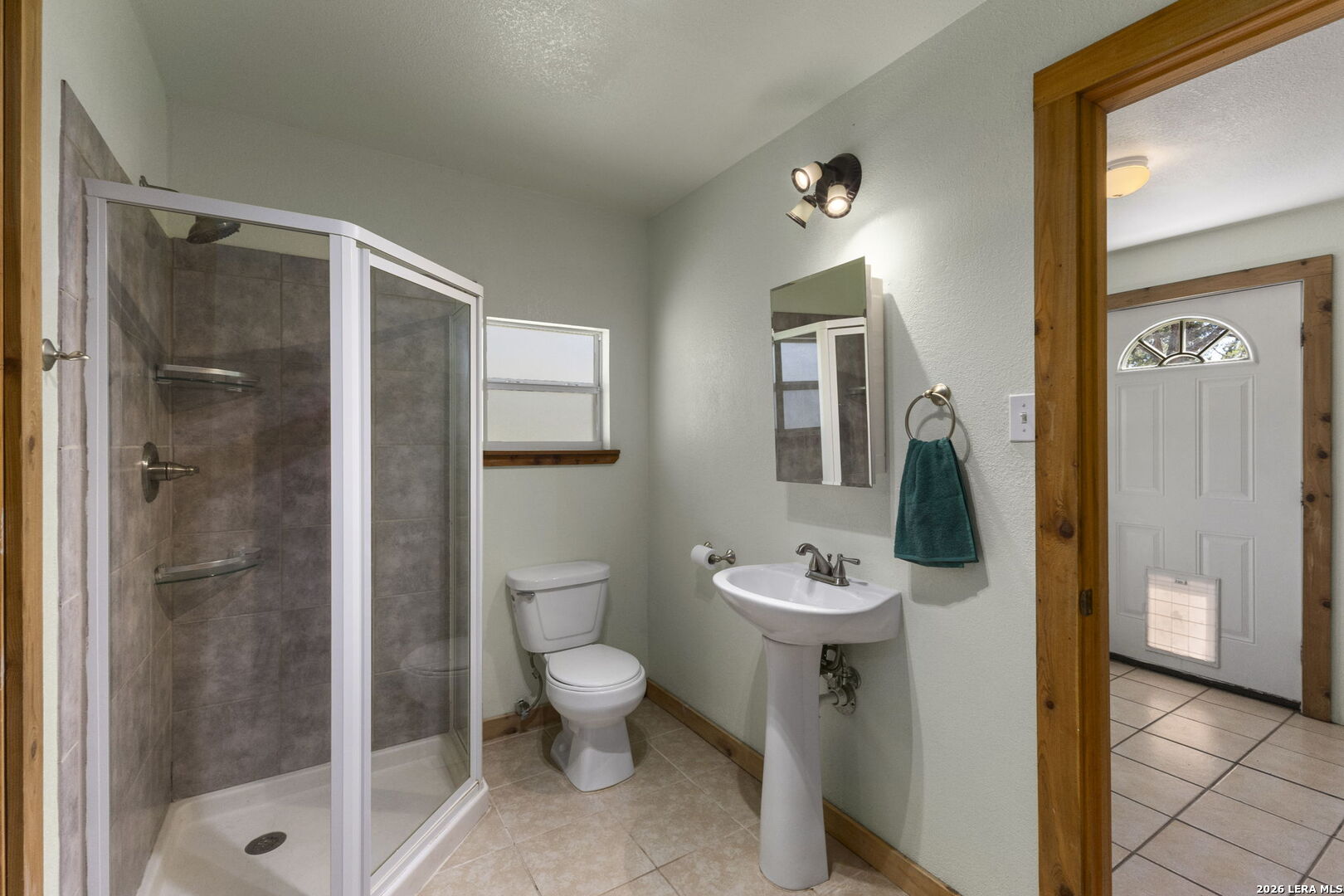 138 Comanche Path Bandera TX 78003