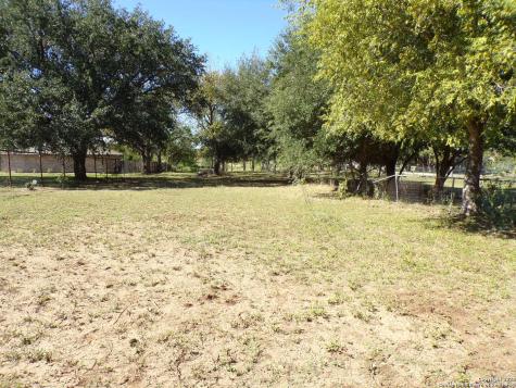 11957 Kearney Road Atascosa TX 78002