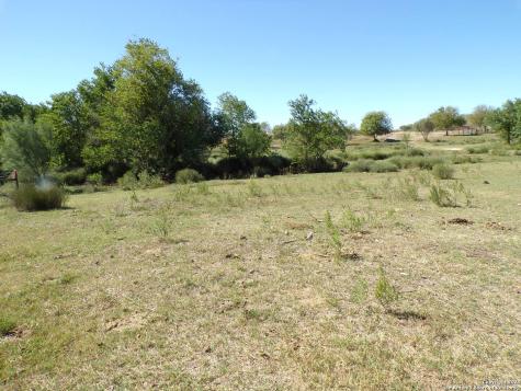 11957 Kearney Road Atascosa TX 78002