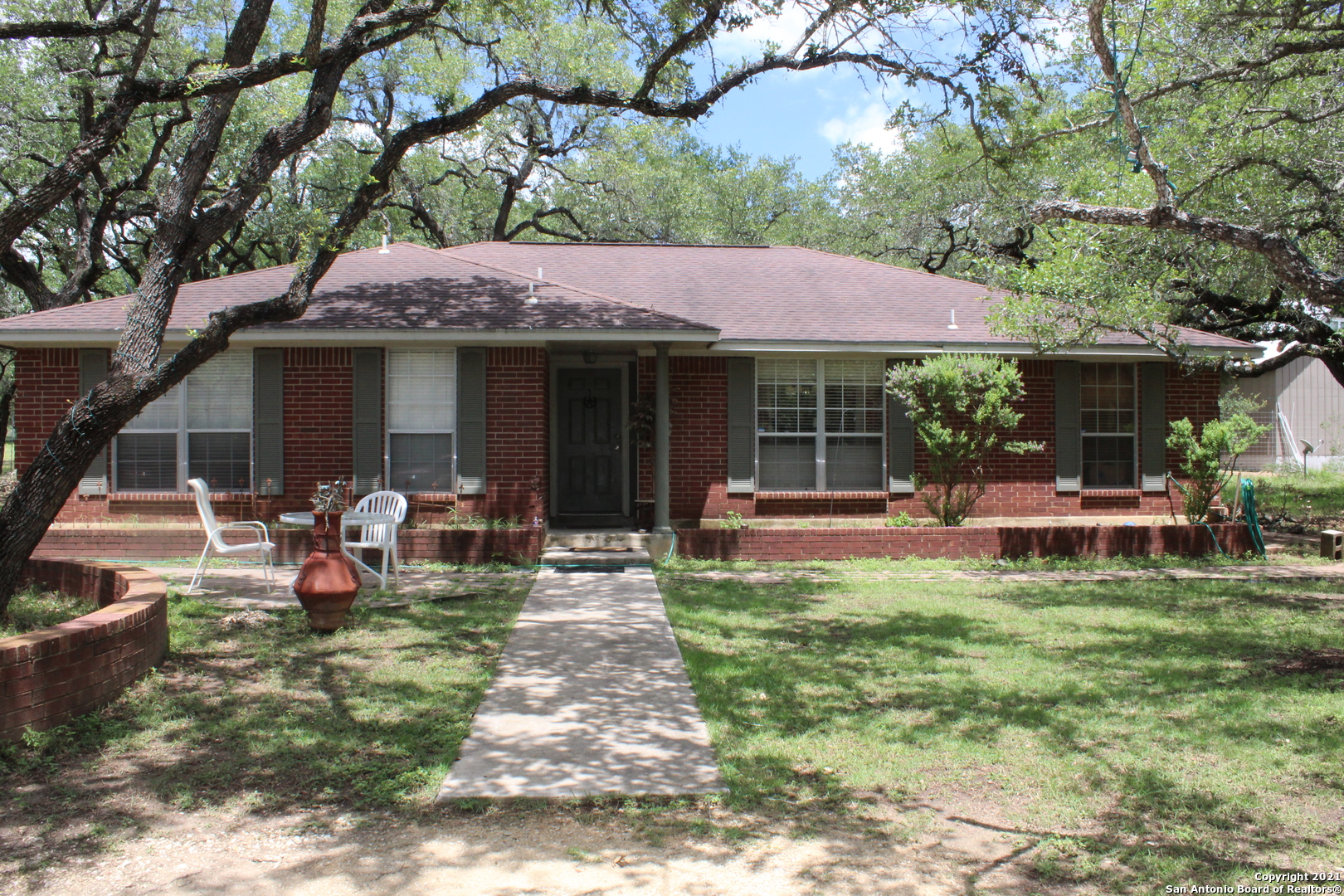 406 Sunshine Meadow Floresville TX 78114