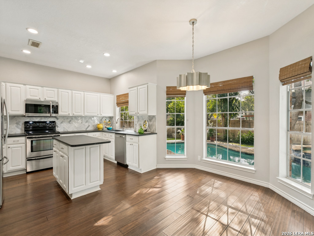 2034 Oak Dew San Antonio TX 78232