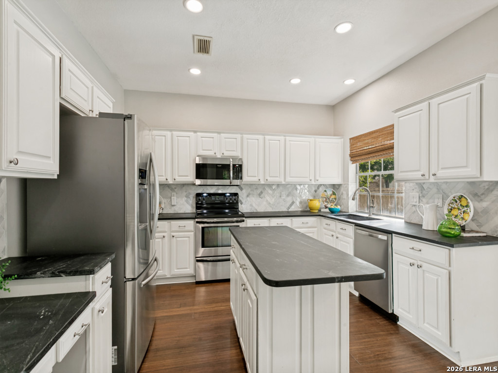 2034 Oak Dew San Antonio TX 78232