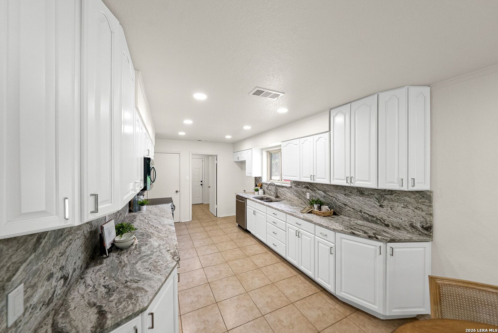 1260 Flaming Oak Drive New Braunfels TX 78132