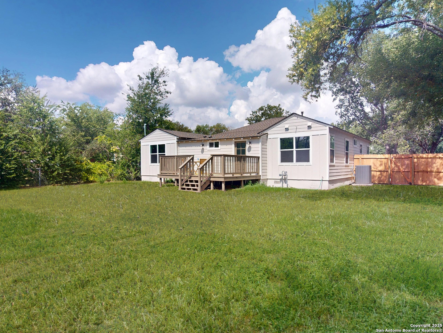 130 Larchmont Drive San Antonio TX 78209