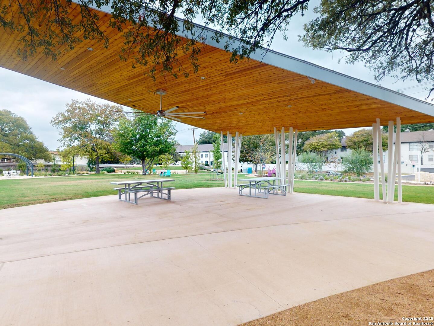 130 Larchmont Drive San Antonio TX 78209