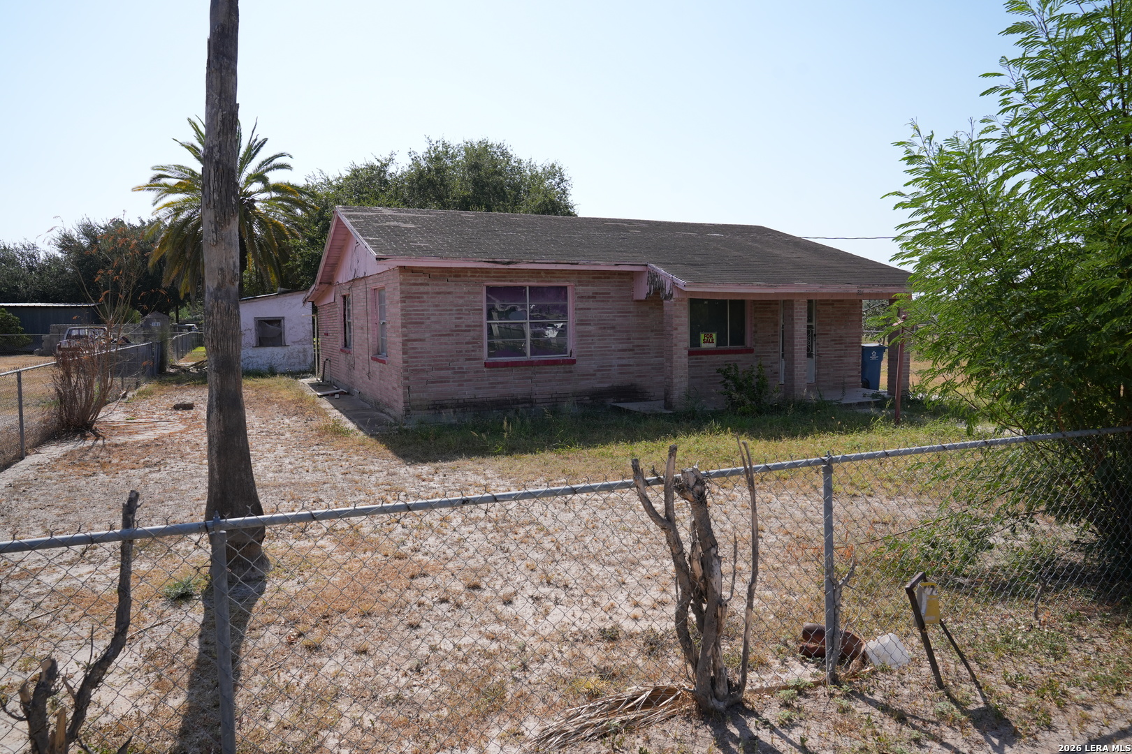 221 Fresno Street Sullivan City TX 78595