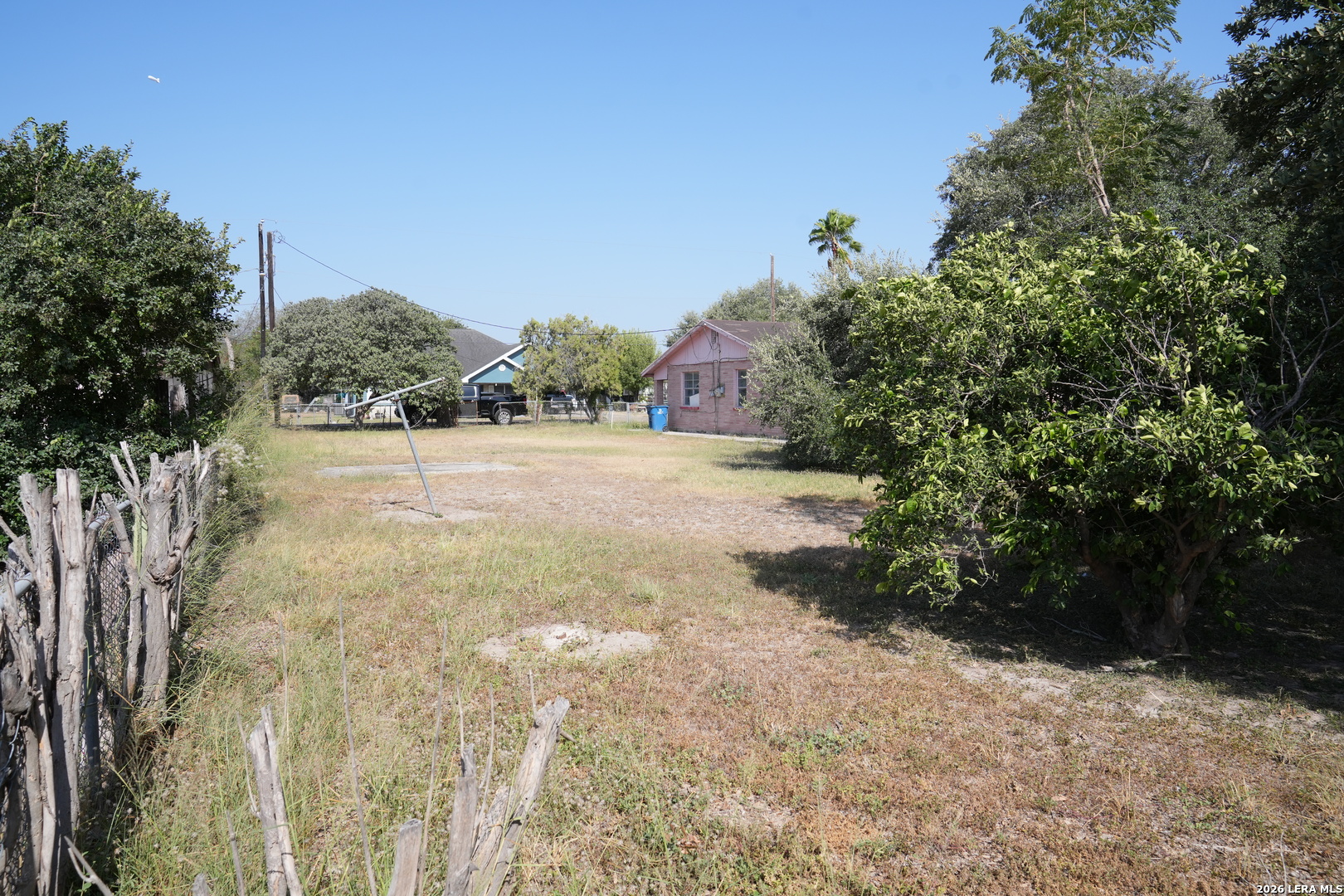 221 Fresno Street Sullivan City TX 78595