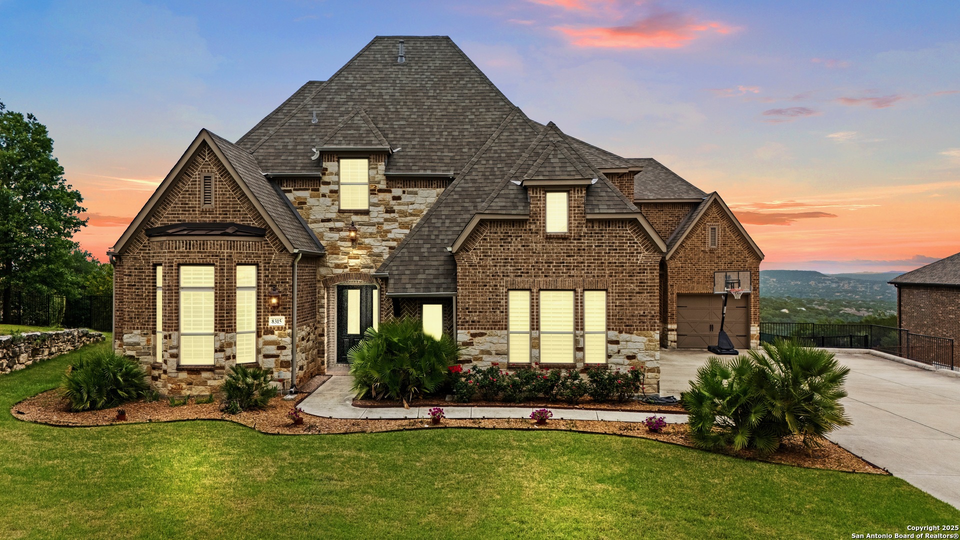 8315 Winecup Hill San Antonio TX 78256