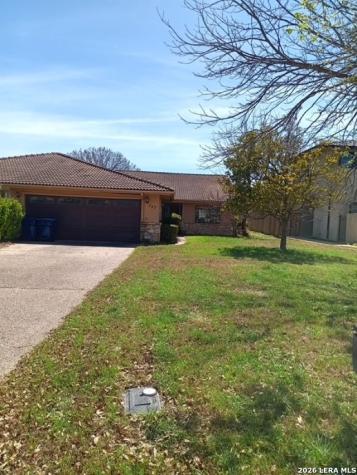 747 Oakland Hills Kerrville TX 78028