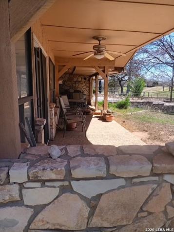 747 Oakland Hills Kerrville TX 78028