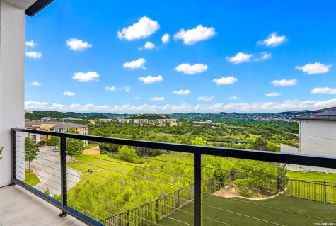 19511 Cresta Alto San Antonio TX 78256