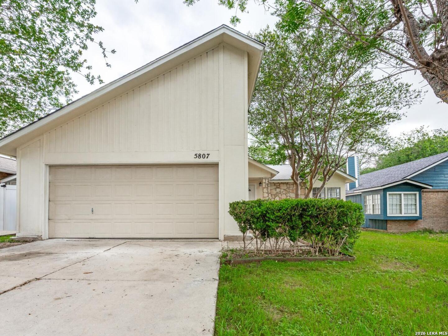5807 Larkdale Drive San Antonio TX 78233