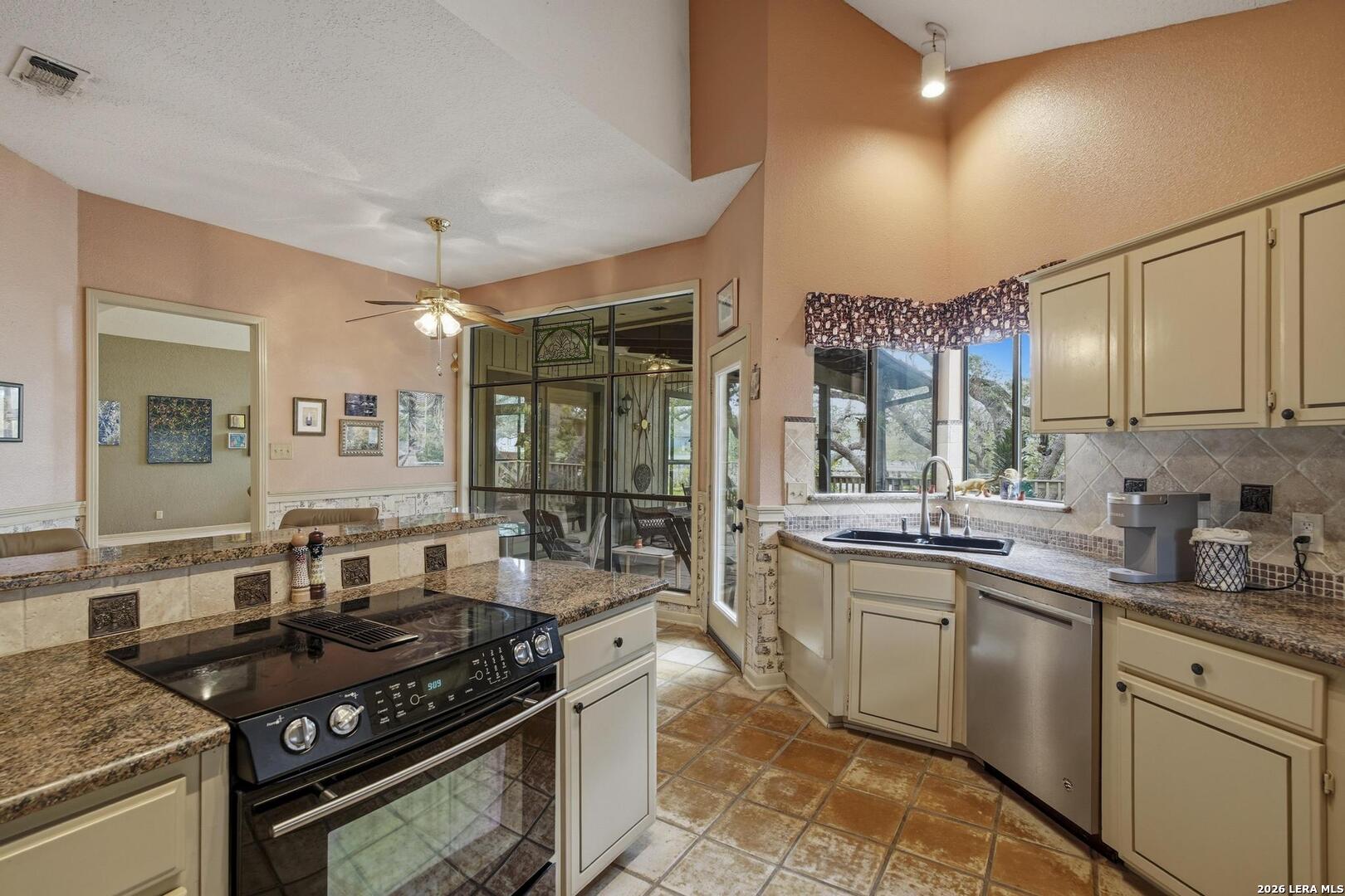 2031 Encino Vista San Antonio TX 78259