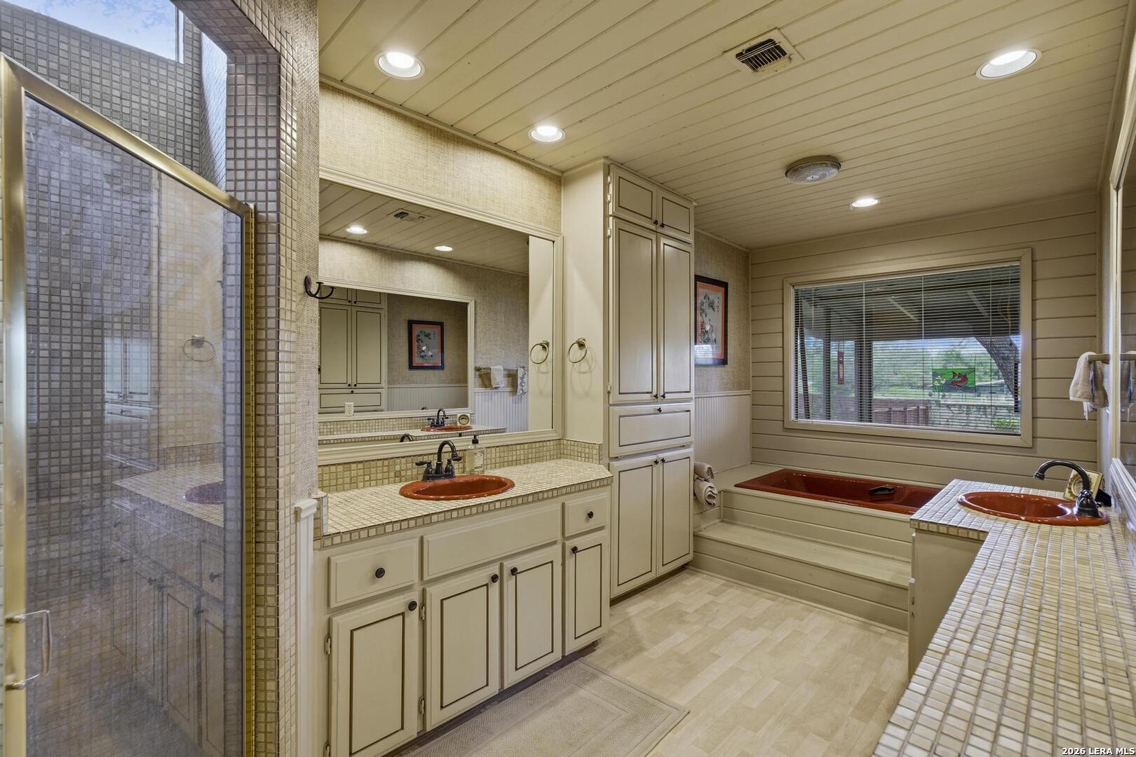 2031 Encino Vista San Antonio TX 78259