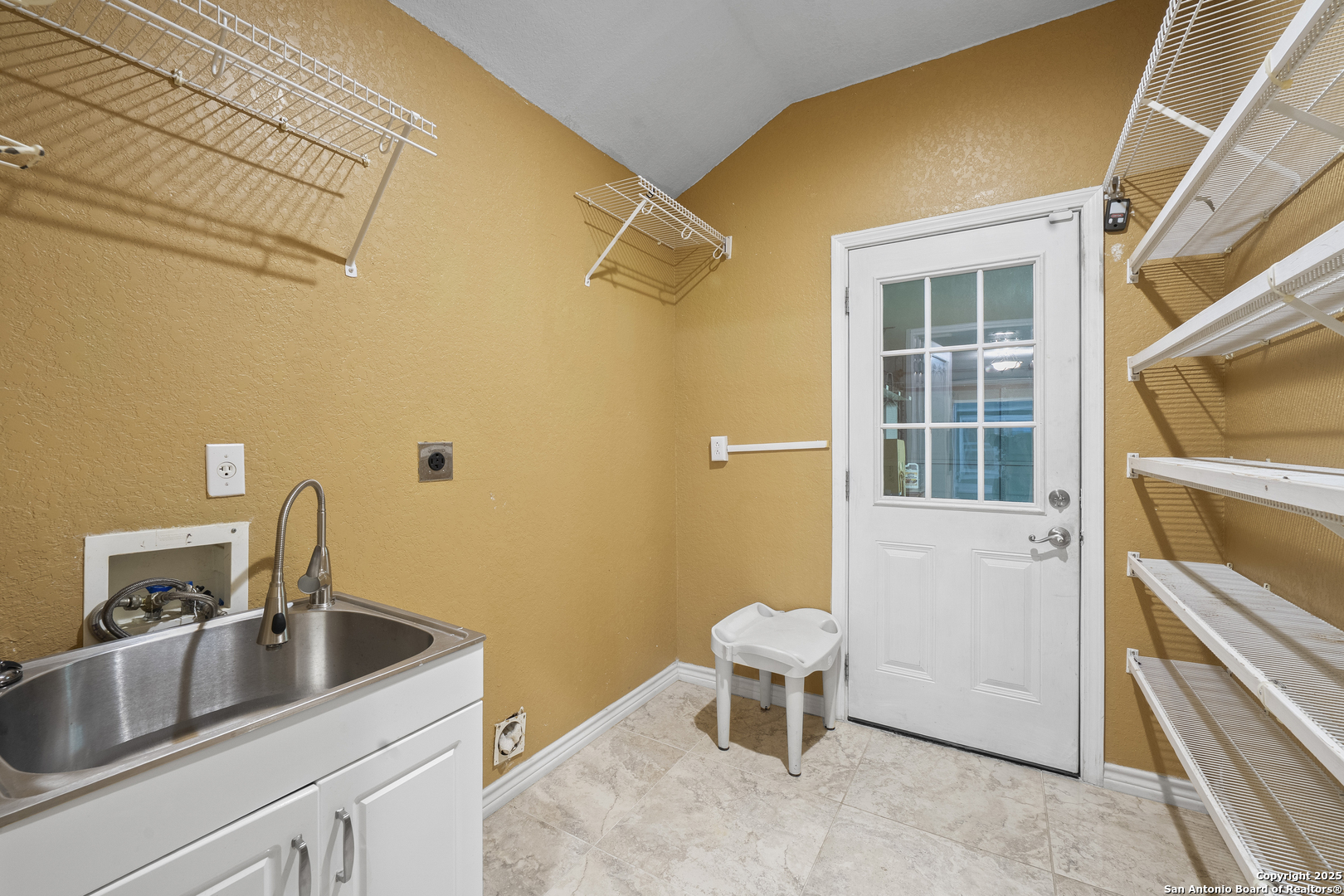 6739 Tezel Bend San Antonio TX 78250
