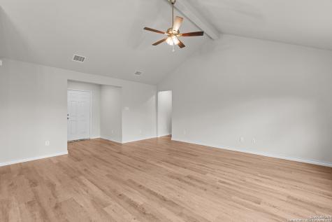 117 Sylas Hayes Loop Pleasanton TX 78064