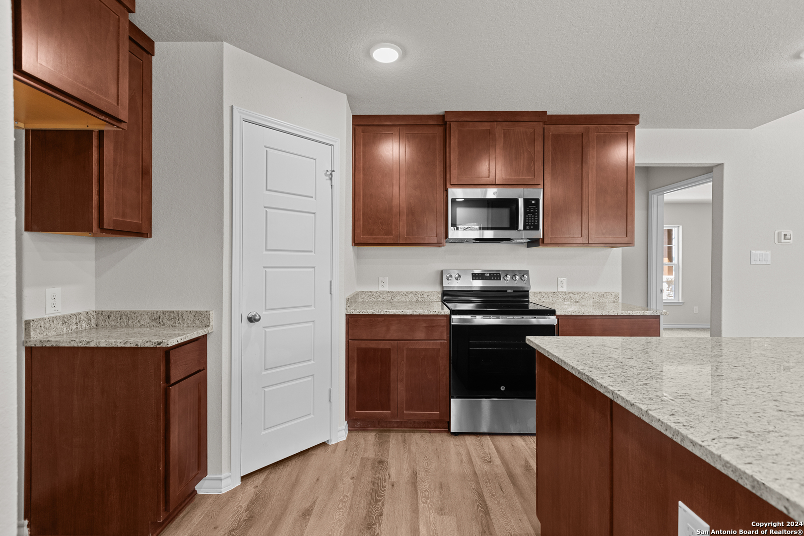 117 Sylas Hayes Loop Pleasanton TX 78064