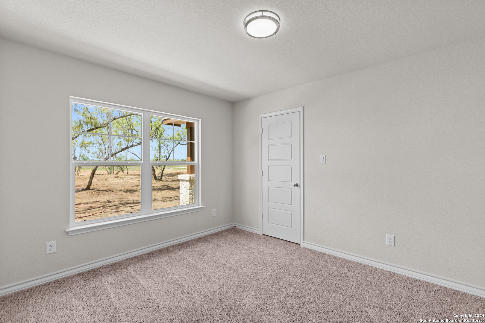117 Sylas Hayes Loop Pleasanton TX 78064