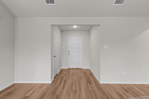 117 Sylas Hayes Loop Pleasanton TX 78064