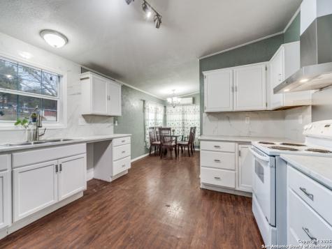 705 Walnut Way Boerne TX 78006
