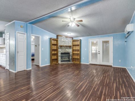 705 Walnut Way Boerne TX 78006
