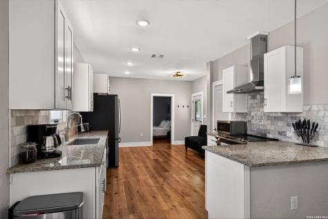 407 E Courtland Place San Antonio TX 78212