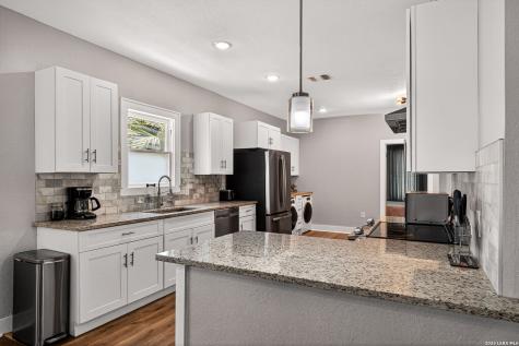 407 E Courtland Place San Antonio TX 78212