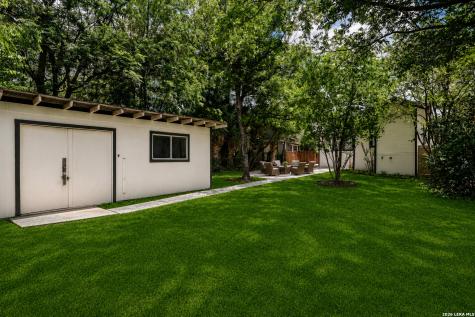 407 E Courtland Place San Antonio TX 78212