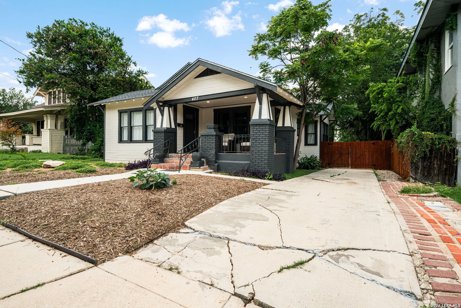 407 E Courtland Place San Antonio TX 78212