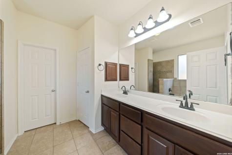 2118 Pecan New Braunfels TX 78130